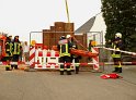 Hilfe Person in Baugrube gestuerzt Koeln Brueck Koenigsforststr P035